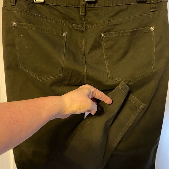 EUC LC Lauren Conrad denim jeans. Size 14. - Picture 5 of 8